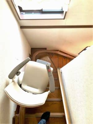 階段昇降機、階段リフト、福祉用具