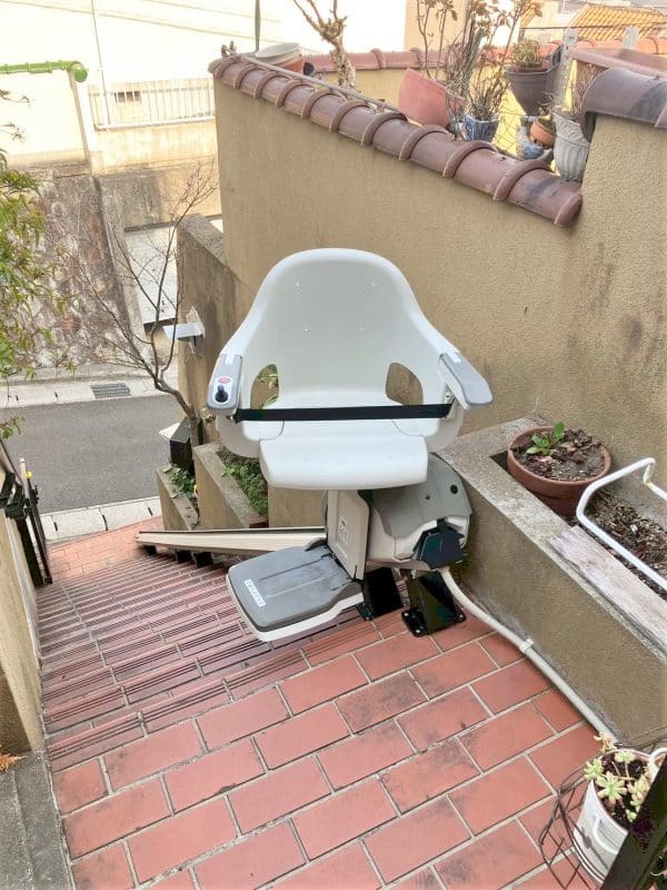 階段昇降機、階段リフト、福祉用具