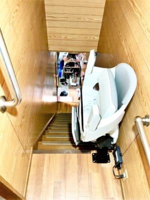 階段昇降機、階段リフト、福祉用具
