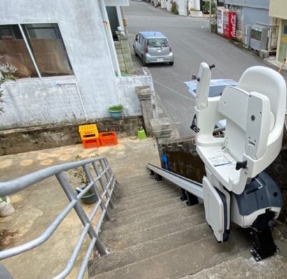 上階での階段昇降機