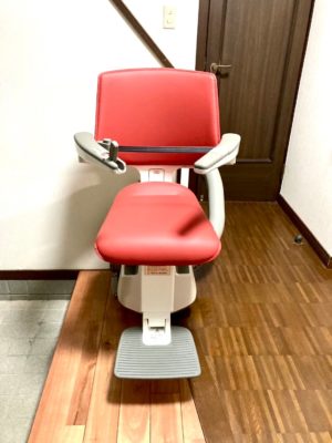 階段の昇り降りが楽になる福祉用具。階段昇降機。階段リフト。
