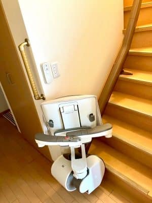 階段昇降機、階段リフト、福祉用具