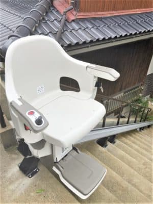 いす式階段昇降機、階段リフト、階段、屋外階段、福祉用具