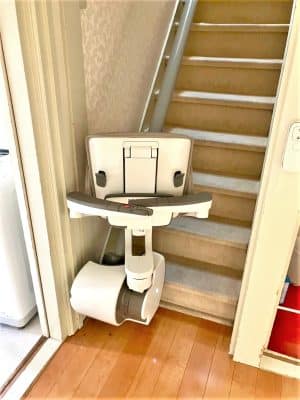 階段昇降機、階段リフト、福祉用具