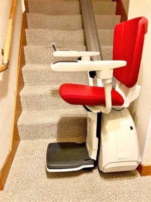 階段昇降機、階段リフト、福祉用具