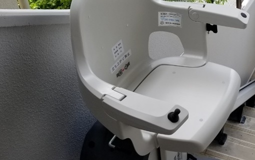 屋外用階段昇降機