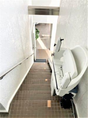 階段昇降機、昇降リフト、階段リフト、福祉用具