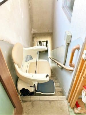 階段昇降機、階段リフト、福祉用具、階段、レンタルできる昇降機