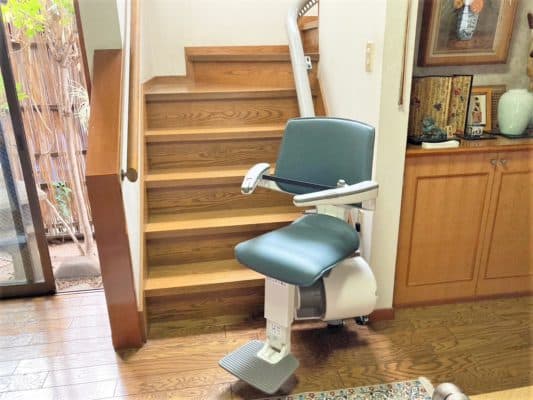 階段昇降機、福祉用具、階段リフト