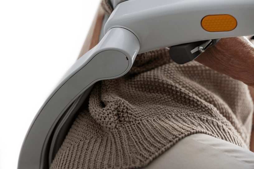 階段昇降機 緊急降下ボタン