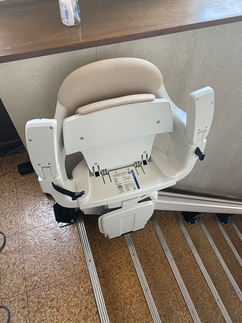 76c691c22c7ef40a64aa64b04f05e90c