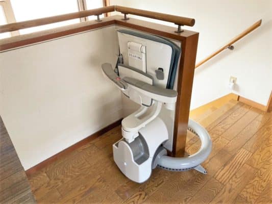 階段昇降機、福祉用具、階段リフト