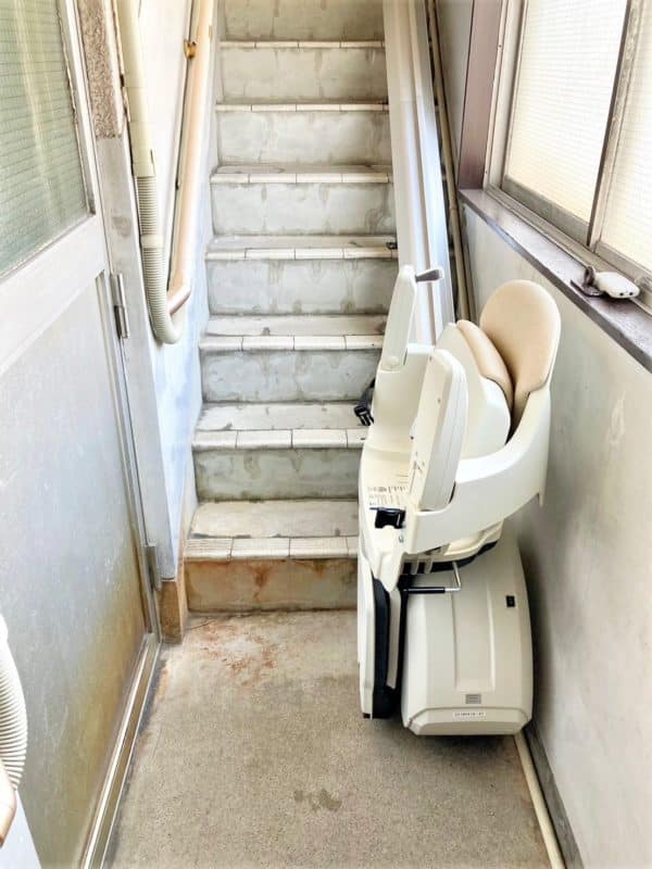 階段昇降機、階段リフト、福祉用具、階段、レンタルできる昇降機