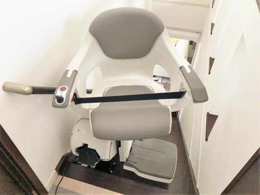 階段昇降機、階段リフト、福祉用具