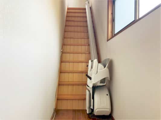 階段昇降機、階段リフト、福祉用具