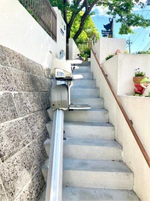 階段昇降機、屋外階段リフト、福祉用具
