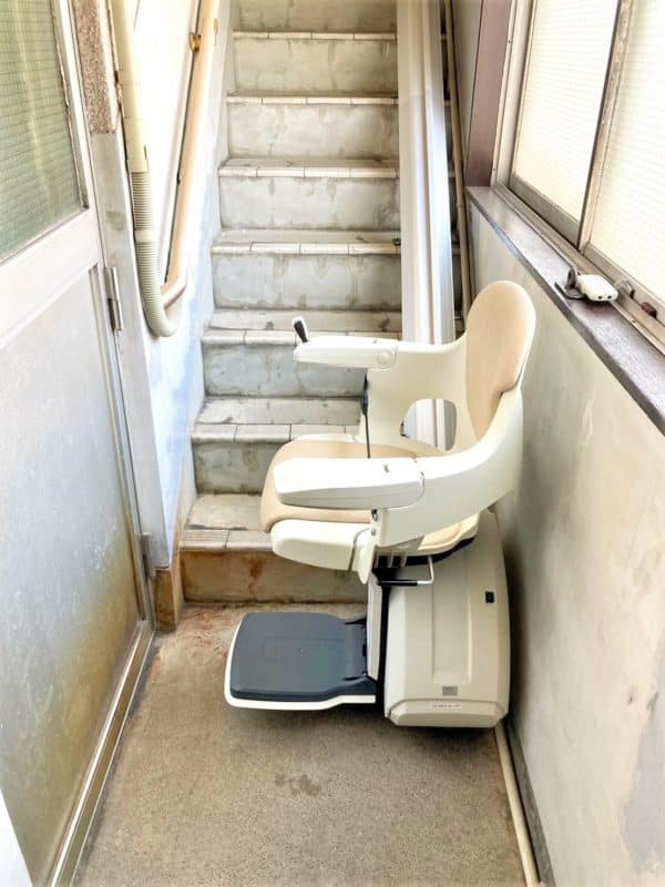 階段昇降機、階段リフト、福祉用具、階段、レンタルできる昇降機