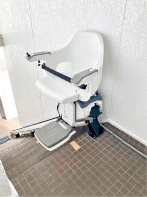 階段昇降機、昇降リフト、階段リフト、福祉用具