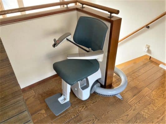 階段昇降機、福祉用具、階段リフト