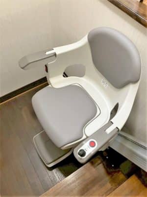 階段昇降機、階段リフト、福祉用具