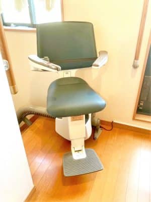 階段昇降機、階段リフト、階段、福祉用具