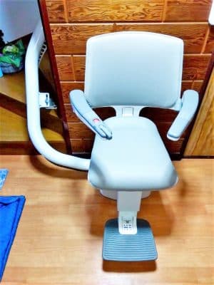 階段昇降機、階段リフト、福祉用具