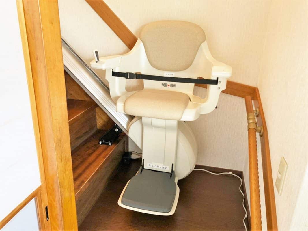 階段昇降機、直線型、屋内用、家庭用福祉用具、レンタルできる福祉用具