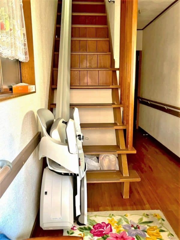 階段昇降機、階段リフト、福祉用具