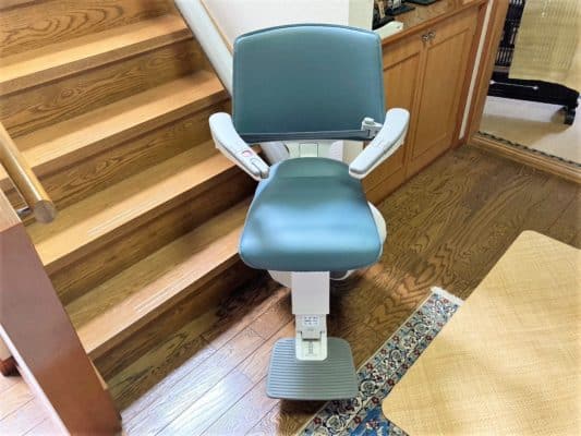 階段昇降機、福祉用具、階段リフト