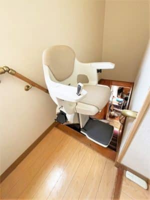 階段昇降機、階段リフト、福祉用具