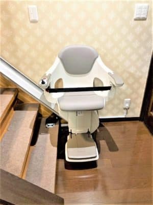 階段昇降機、階段リフト、福祉用具