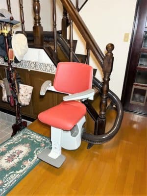階段昇降機、階段リフト、福祉用具