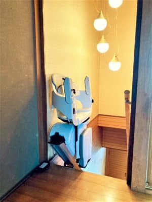 階段昇降機、福祉用具、階段リフト