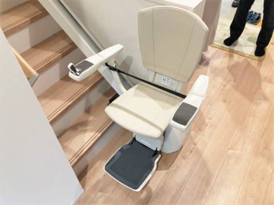 階段昇降機、直線型、屋内用、家庭用福祉用具