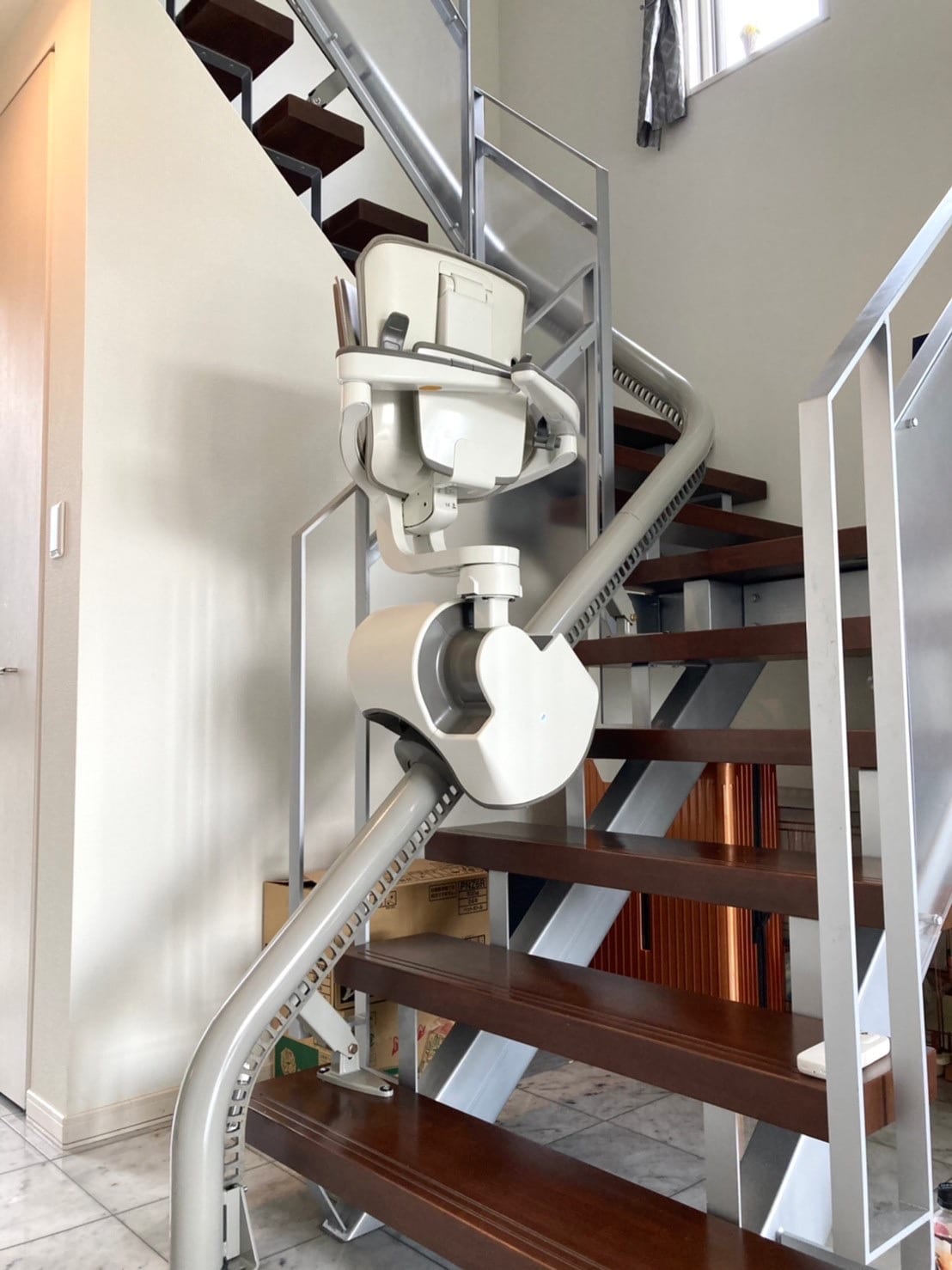 階段昇降機　曲線型　S200