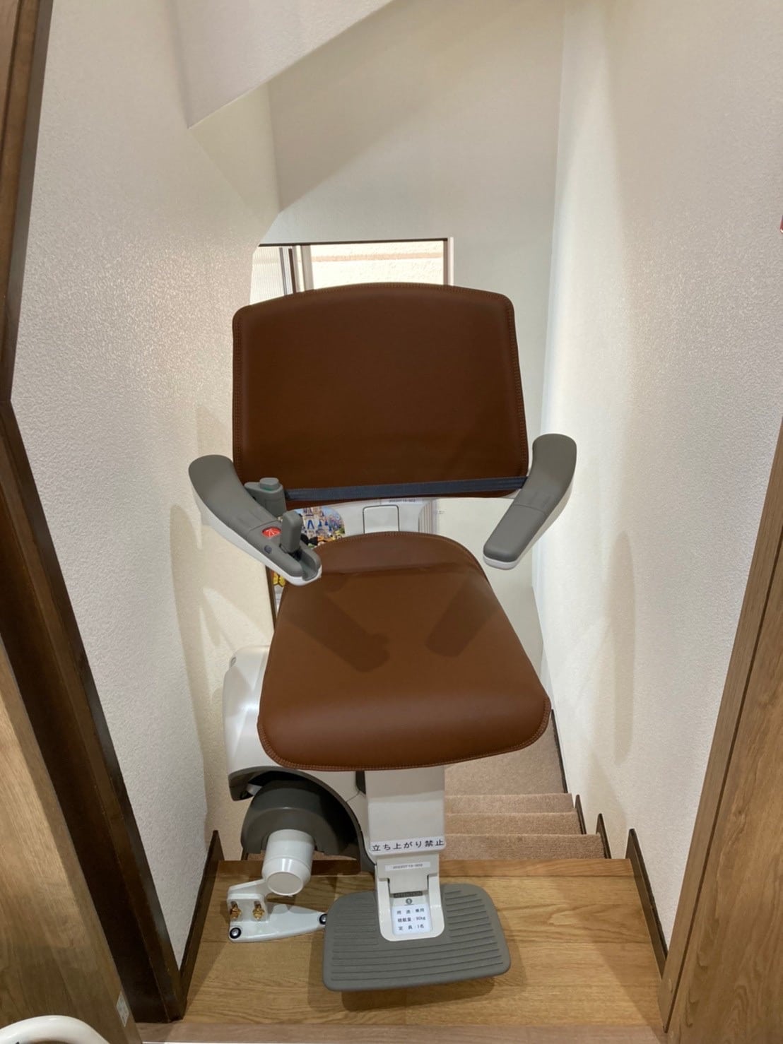 階段昇降機　曲線型　S200