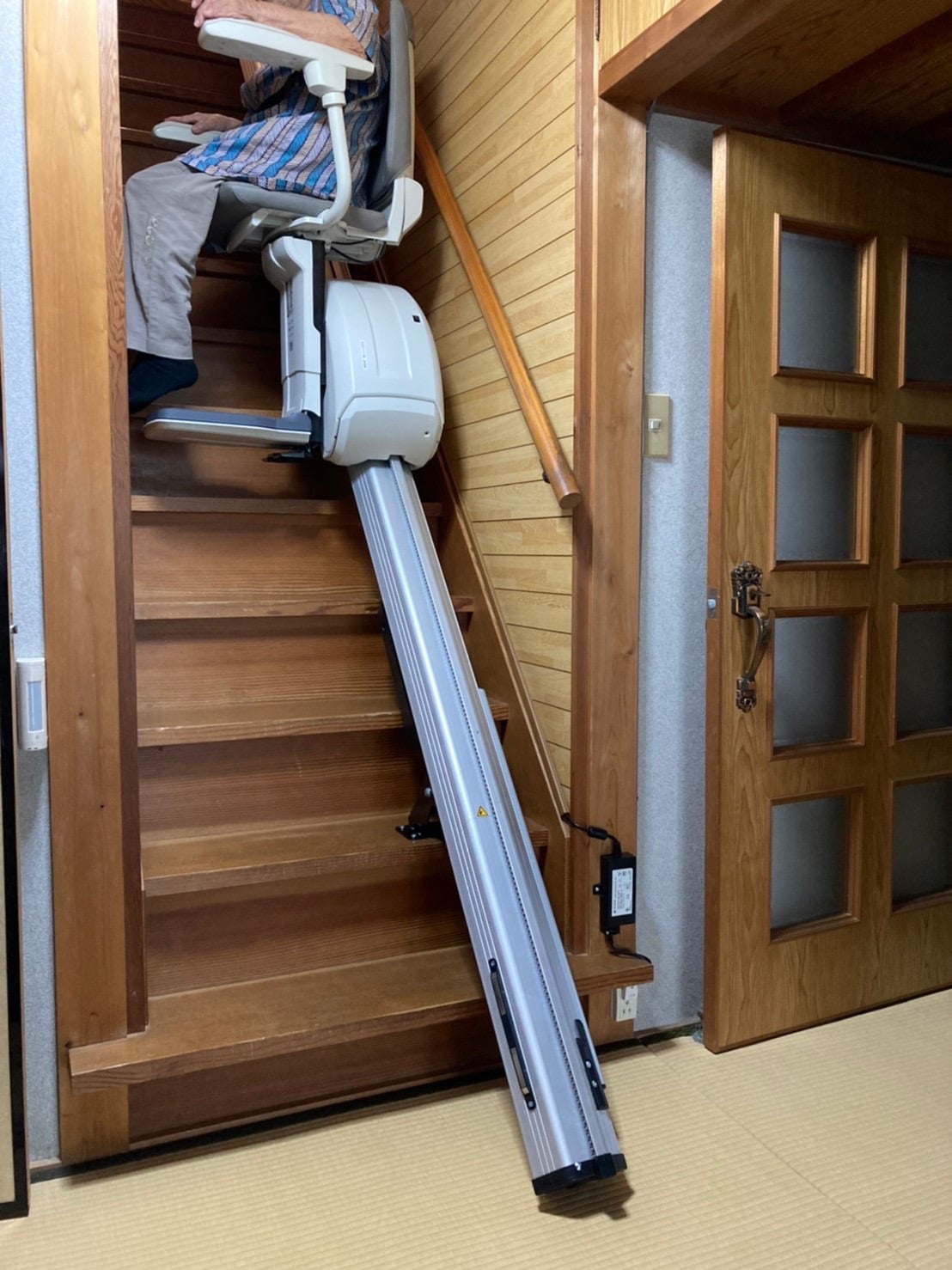 階段昇降機 折畳レール