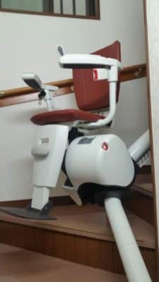 階段昇降機（曲り）