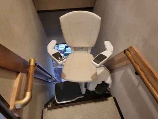 階段昇降機 屋内直線タイプ