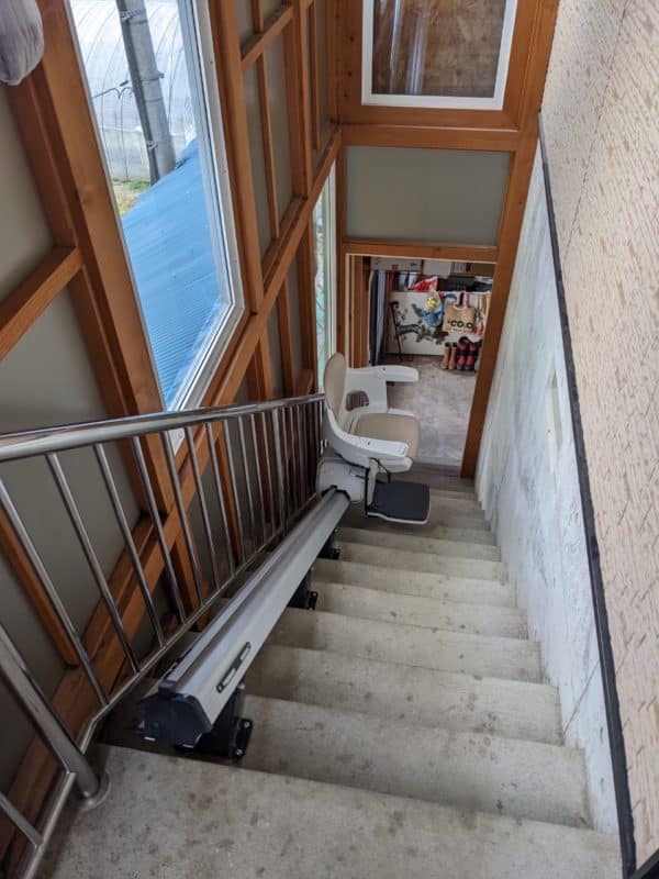 階段昇降機　屋内用直線型