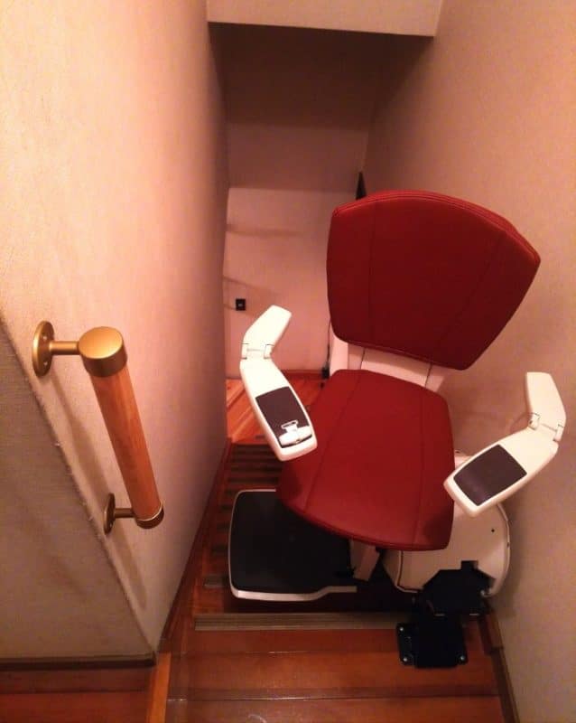 階段昇降機（上階）写真