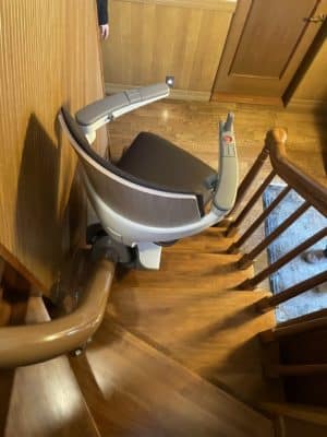 階段昇降機 曲線型　S200