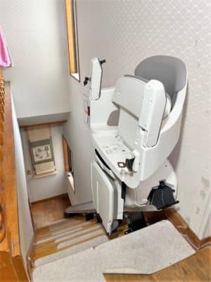 いす式階段昇降機、ステアリフト、福祉用具、階段