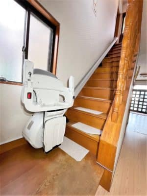 いす式階段昇降機、ステアリフト、福祉用具、階段