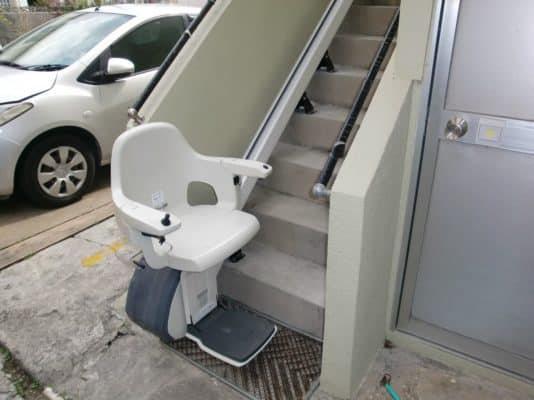 階段リフト（下階）
