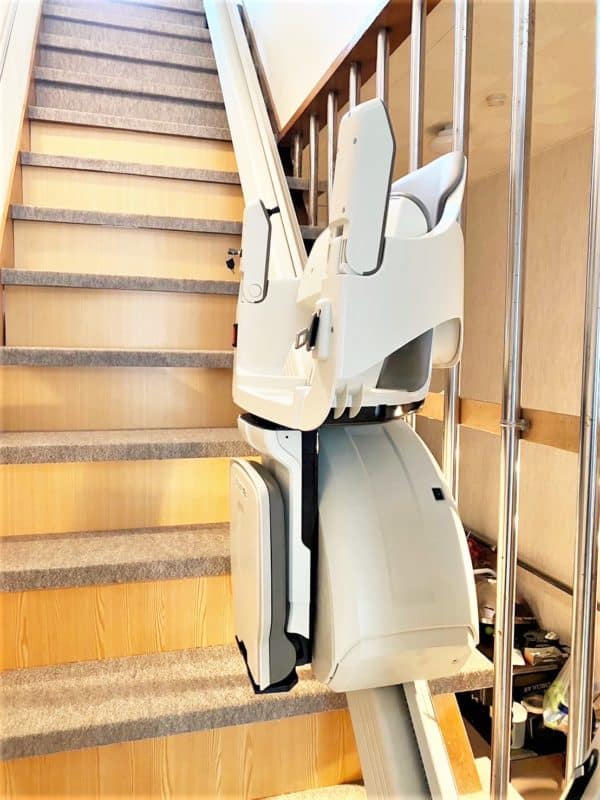 階段リフト、いす式階段昇降機、福祉用具
