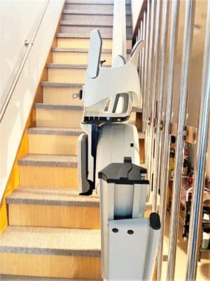 階段リフト、いす式階段昇降機、福祉用具