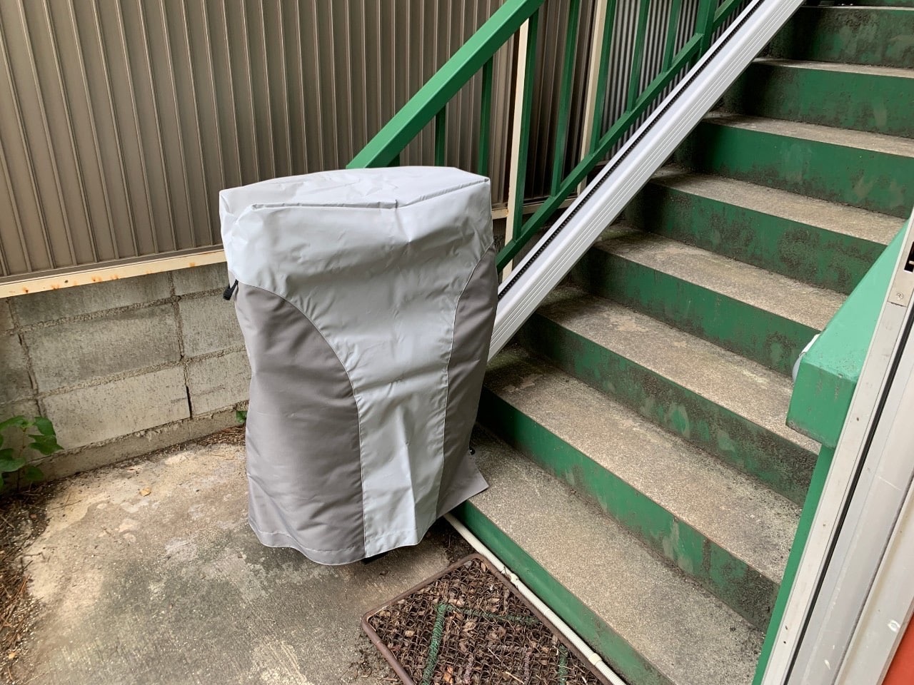 階段昇降機　屋外用　レバントアウトドア