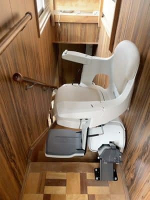 階段昇降機 レバント