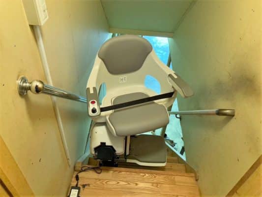 階段昇降機、階段リフト、福祉用具